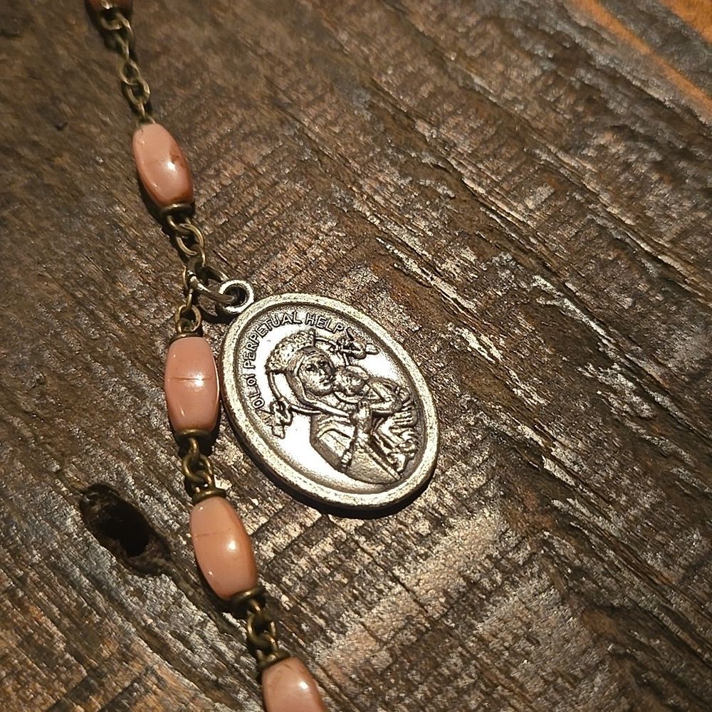 Vintage Pink Bronze Silver Tone Medals Color Rosary Necklace Faith Love Hope - Picture 4 of 16